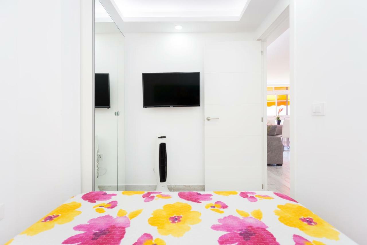 63 Los Cristianos First Sea Line, Parking, Wi Fi 외부 사진